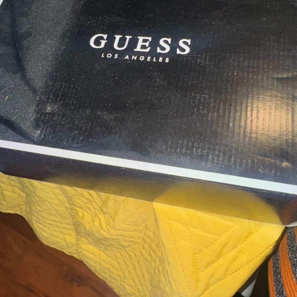 GUESS NIB Sneakers
